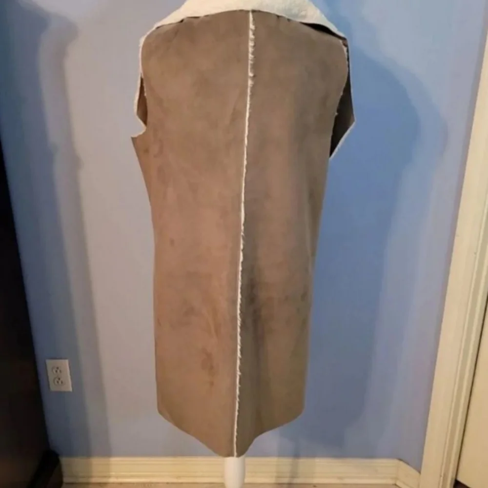 Allison Daley Medium Womens Vest - Picture 6 of 8